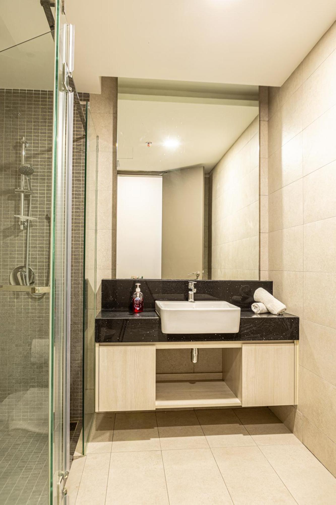 Societe Hartamas Aparthotel Kuala Lumpur Exterior photo